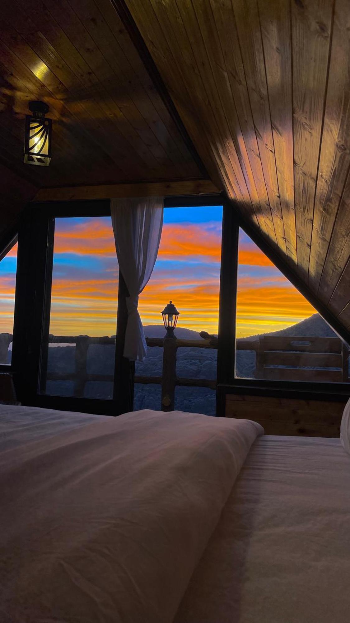 Dana Luxury Huts Hotel Bagian luar foto