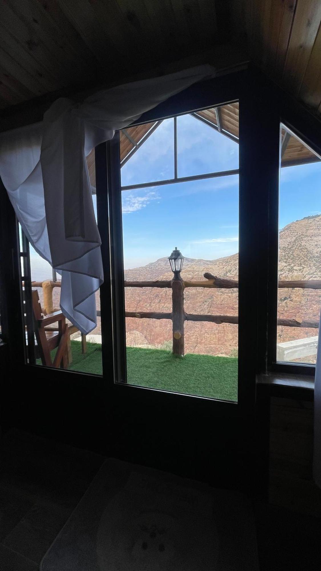 Dana Luxury Huts Hotel Bagian luar foto