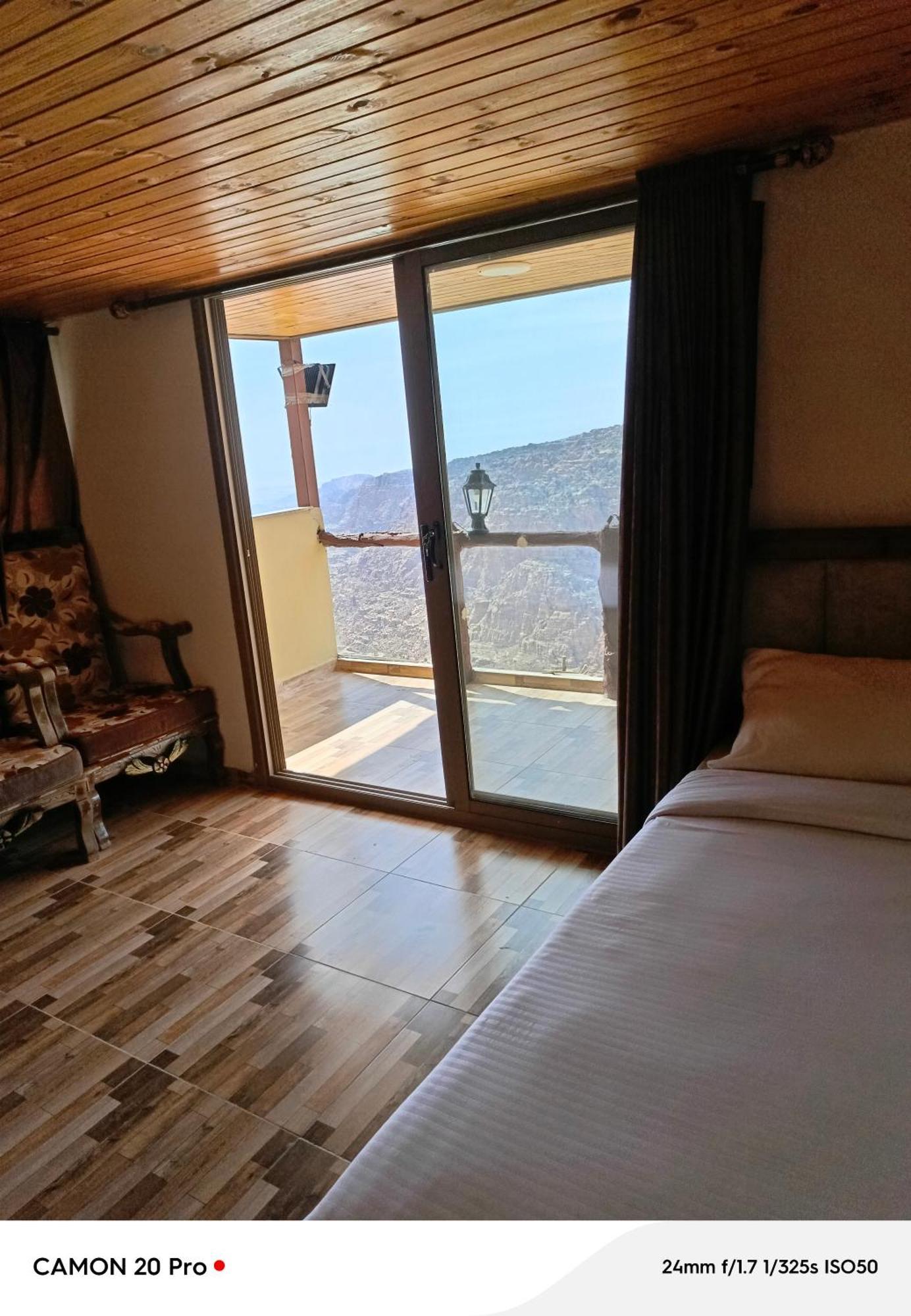 Dana Luxury Huts Hotel Bagian luar foto